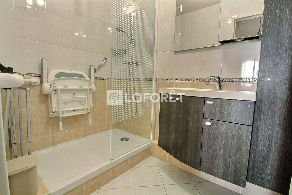 Appartement à NANTERRE
