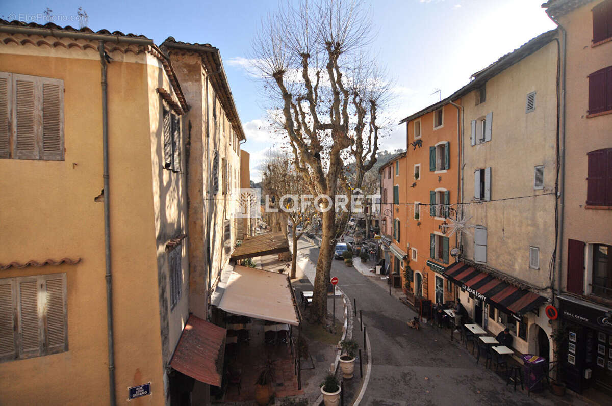 Appartement à COTIGNAC