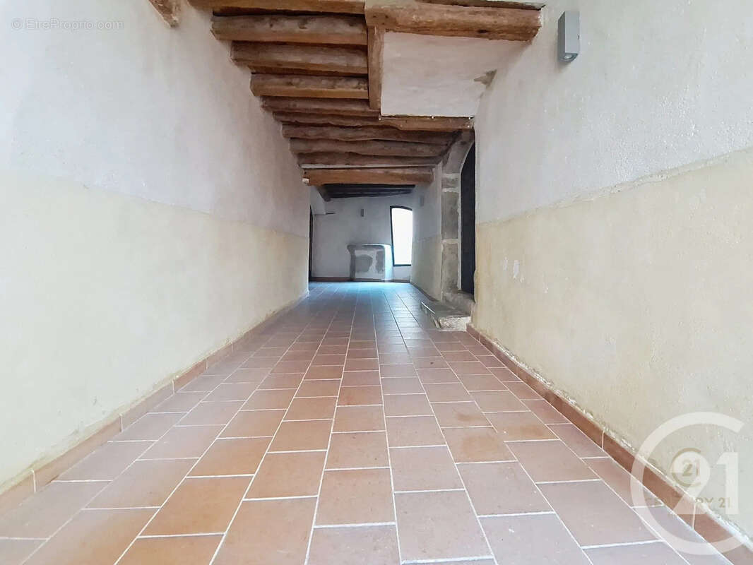 Appartement à MILLERY