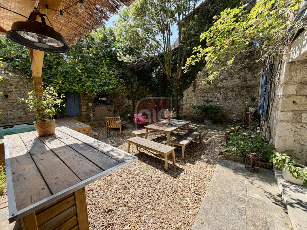 Maison à PRADES-LE-LEZ