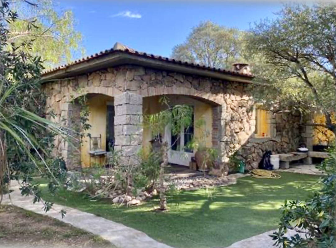 Maison à PORTO-VECCHIO