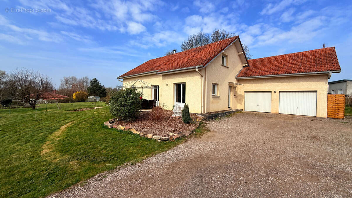 Maison à RAMBERVILLERS