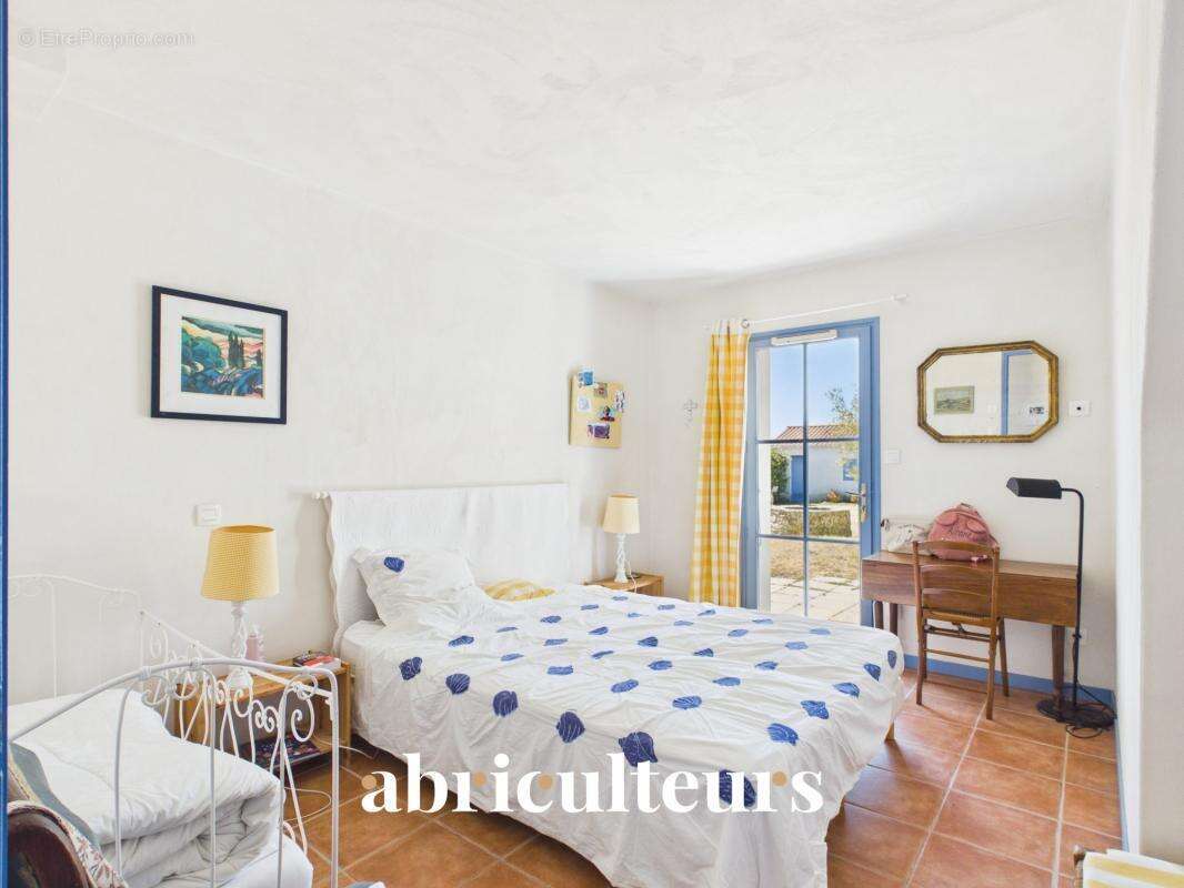 Maison familiale de 7 chambres en vente à Noirmoutier-en-l’Île (85330) - photo 14