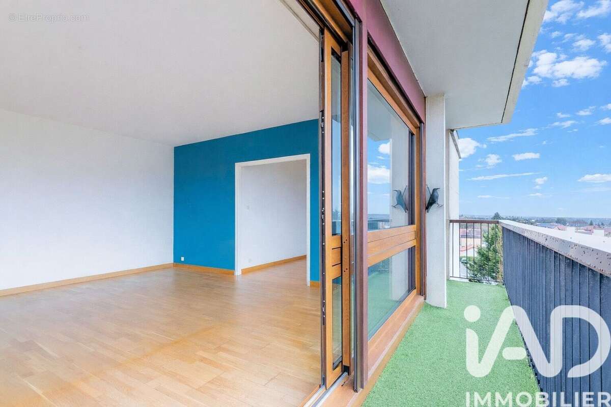Photo 5 - Appartement à RIS-ORANGIS