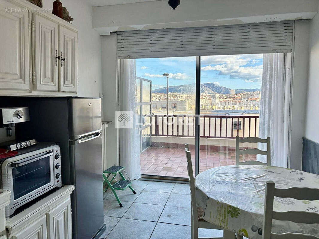 Appartement à MARSEILLE-2E
