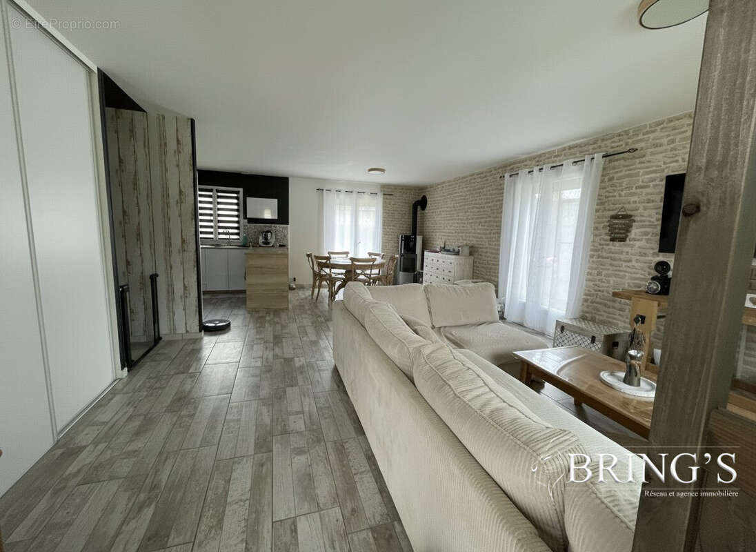 Maison 112 m² à Conde-Sur-Sarthe  - photo 4