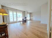 Photo 1 - Appartement à SAINT-GRATIEN