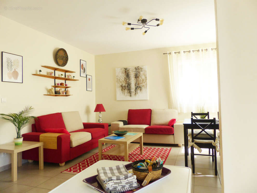 Appartement à LAMALOU-LES-BAINS