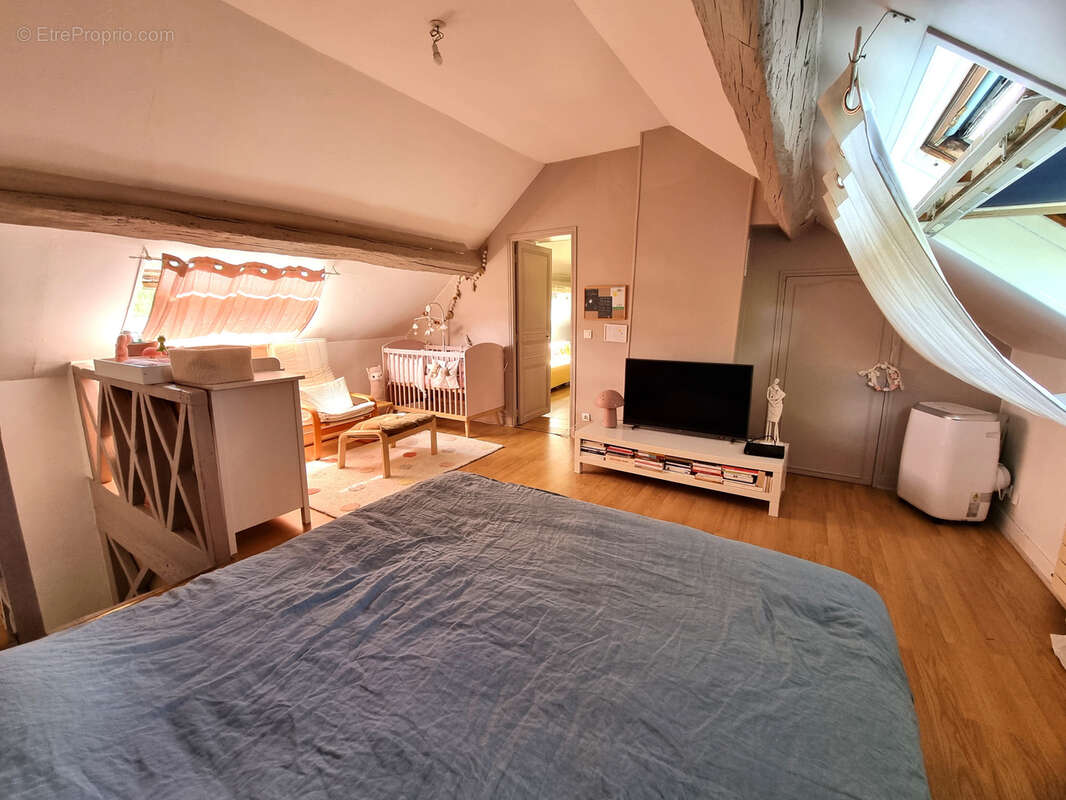 Maison à LE MEE-SUR-SEINE