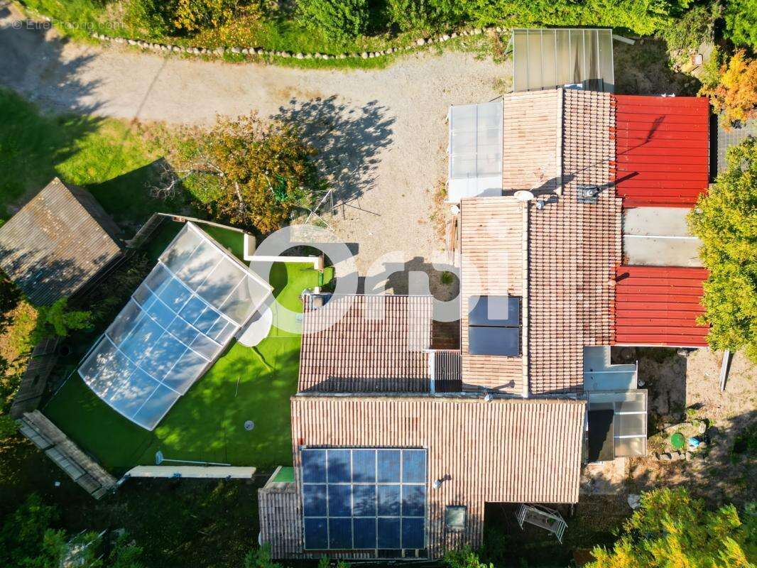 Maison à GROSPIERRES