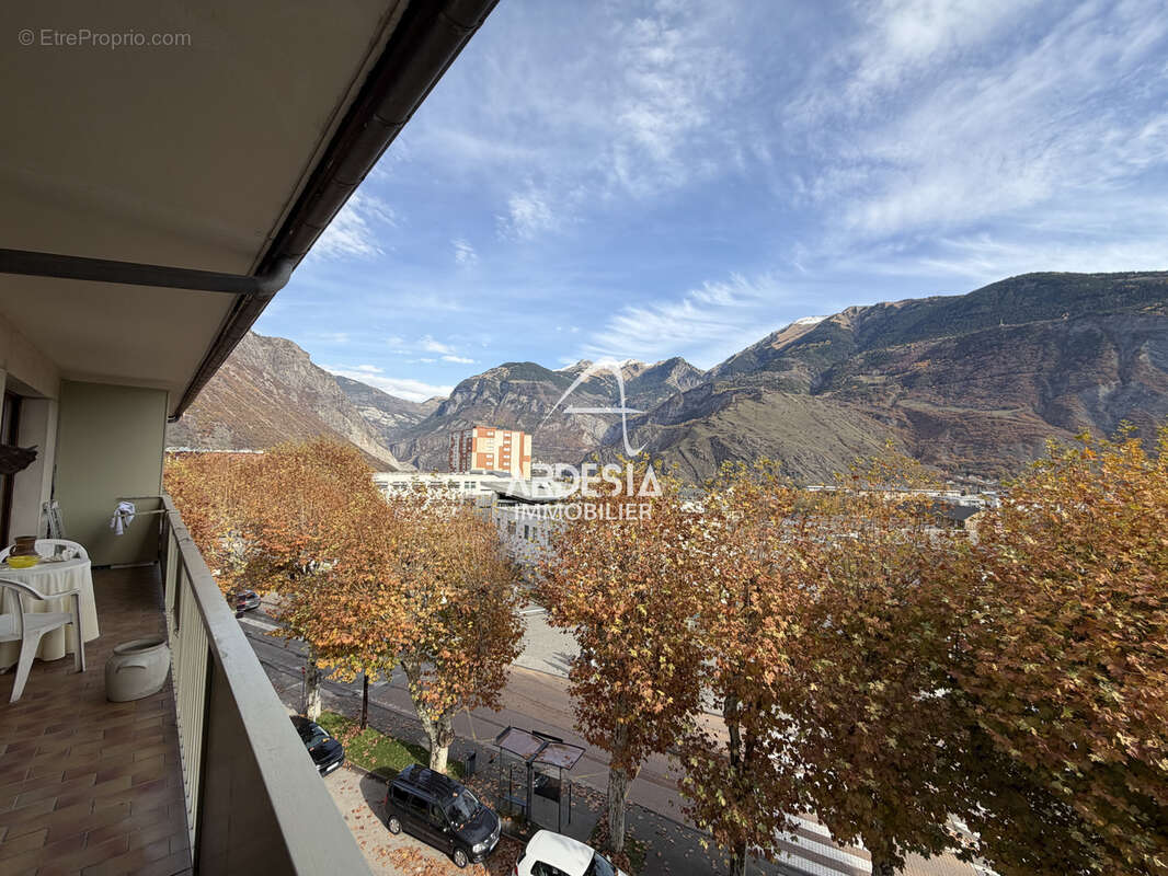 Appartement à SAINT-JEAN-DE-MAURIENNE