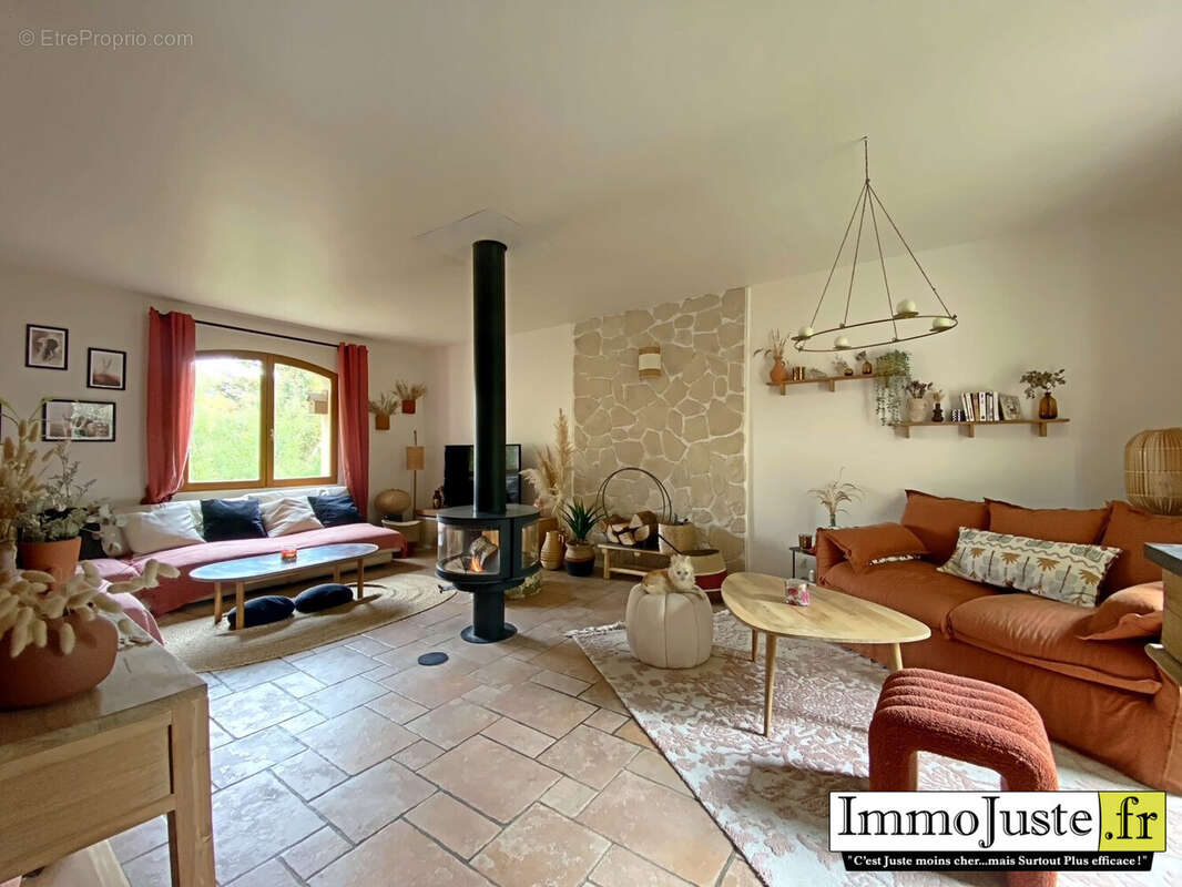 Maison à LEVIS-SAINT-NOM