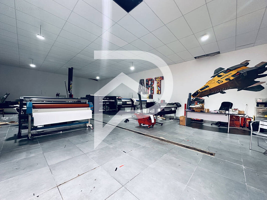 Commerce à CHANTEHEUX