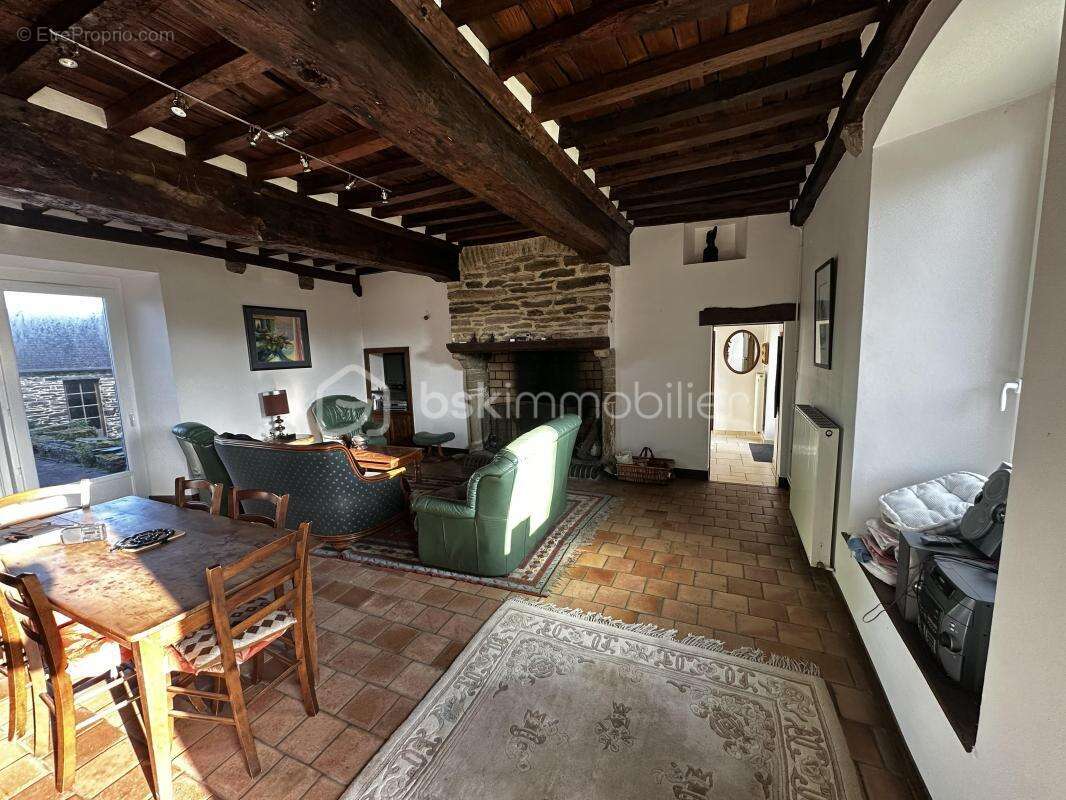 Maison ancienne en pierre du XVIIIe siècle - photo 8