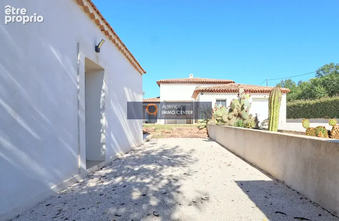 Maison avec 5 chambres dépendance, garage, piscine - photo 15