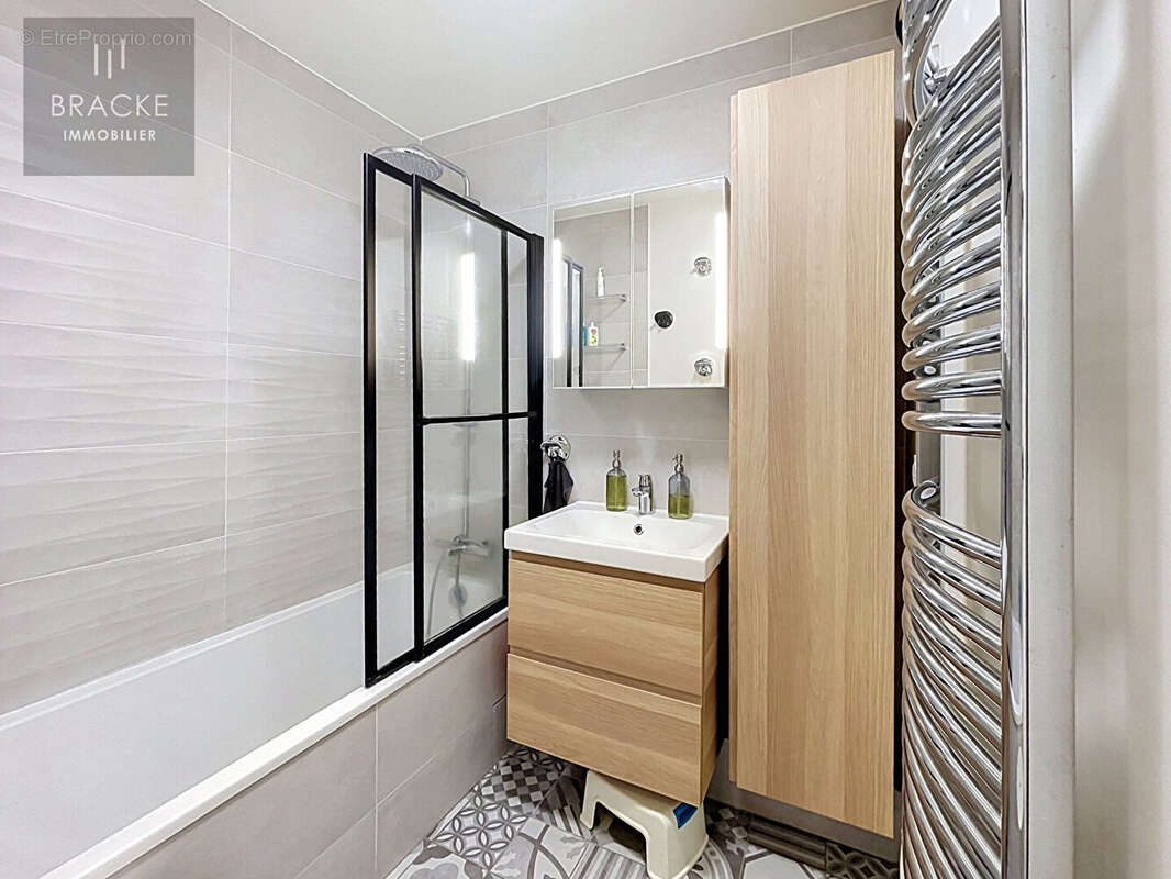 Appartement Courbevoie  Faubourg  4 pièces 75 m² - photo 6