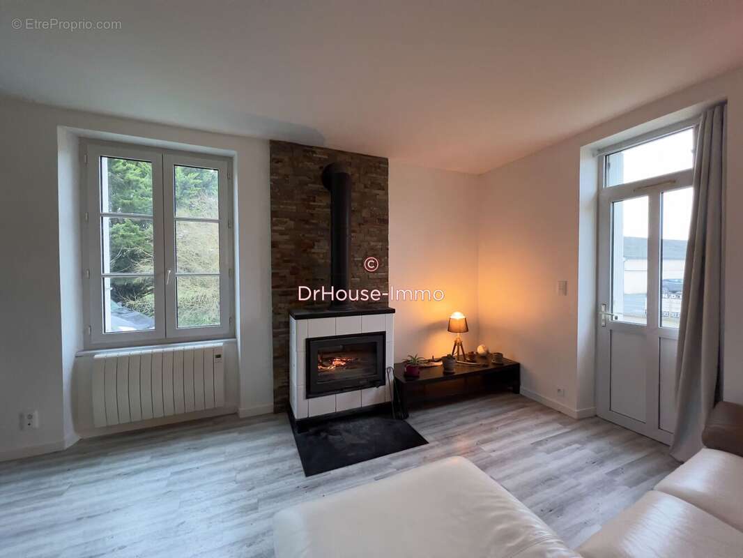 Maison à SAINTE-MAURE-DE-TOURAINE