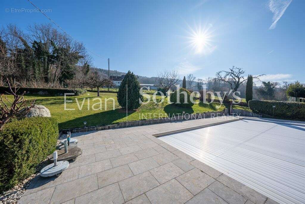 Maison à MAXILLY-SUR-LEMAN