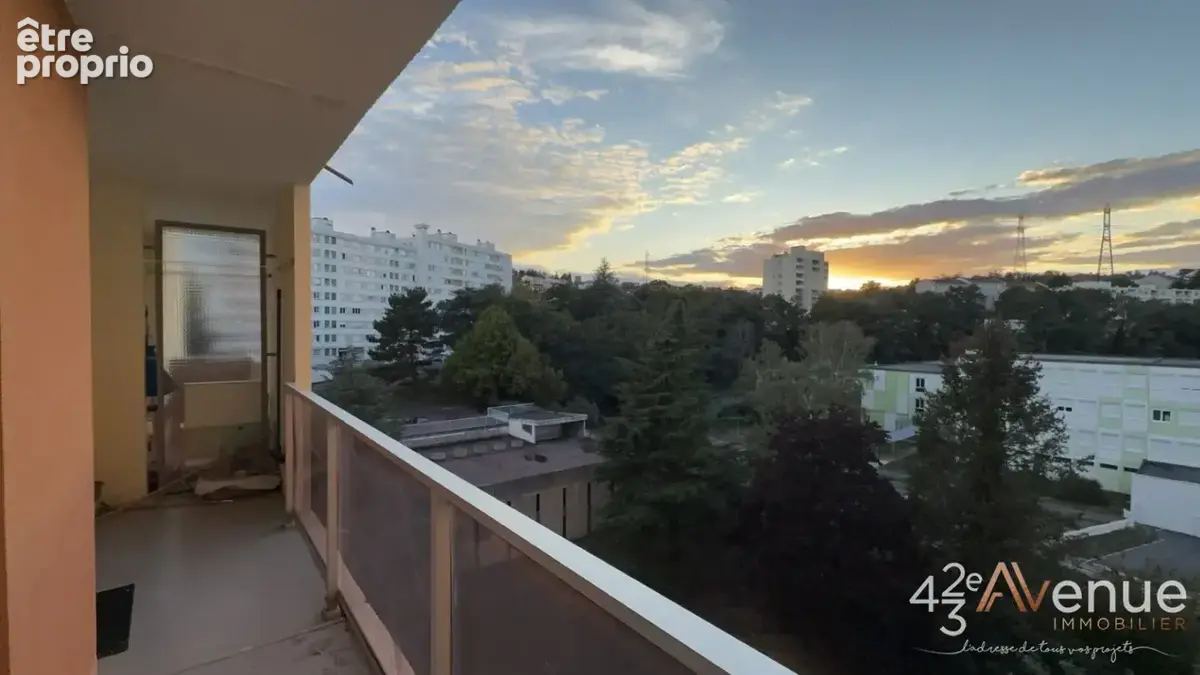 Appartement 3 pièces 66 m² à vendre à Saint-Etienne (42000) - photo 4