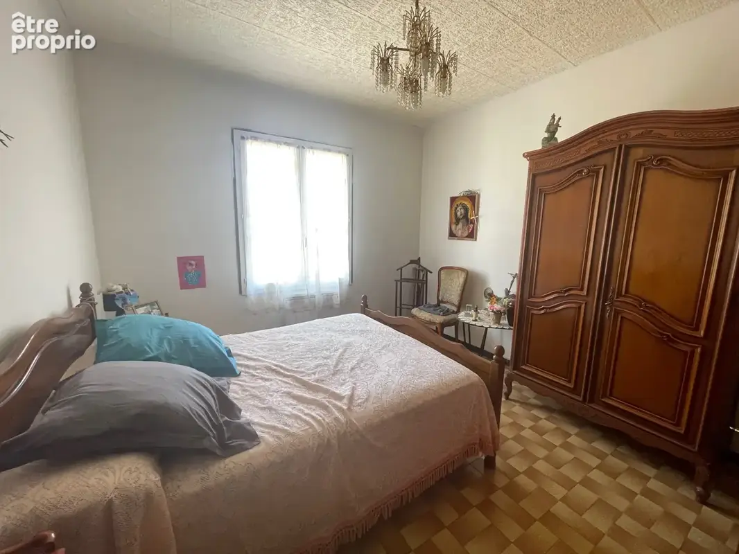 Maison composee de deux logements sur terrain de 2162m2 - photo 8