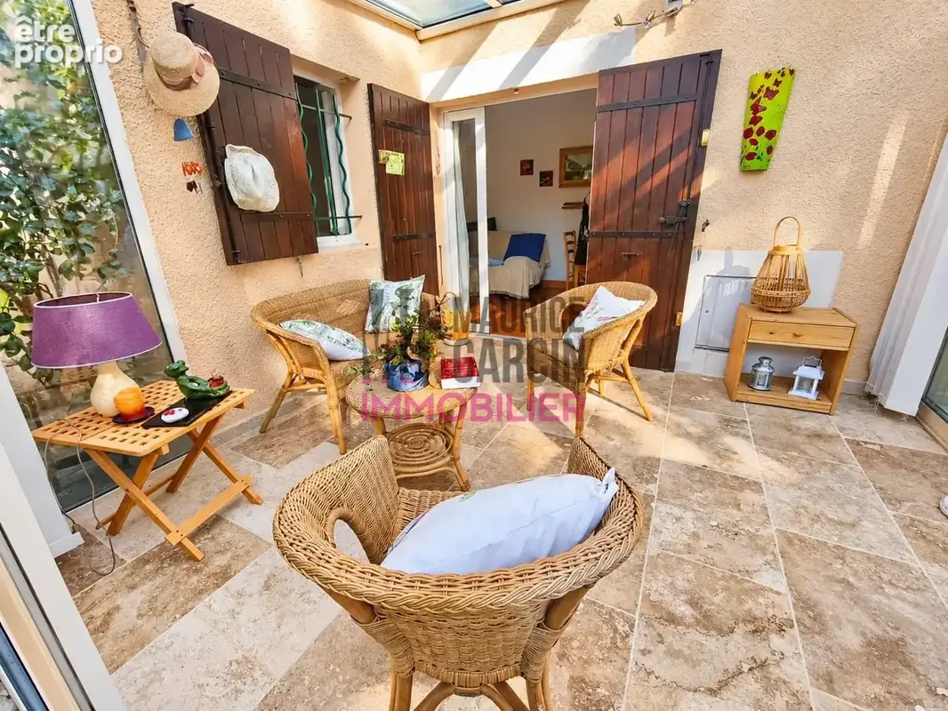 Maison 1 pièce 28 m² à vendre à Bedoin (84410) - photo 1