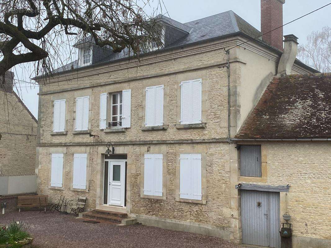 14170 Belle maison en Pierre avec beau parc arboré - photo 4