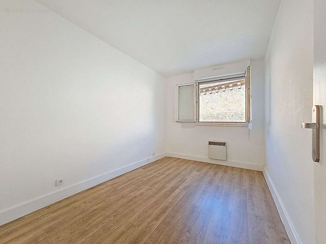 Appartement à MARSEILLE-12E
