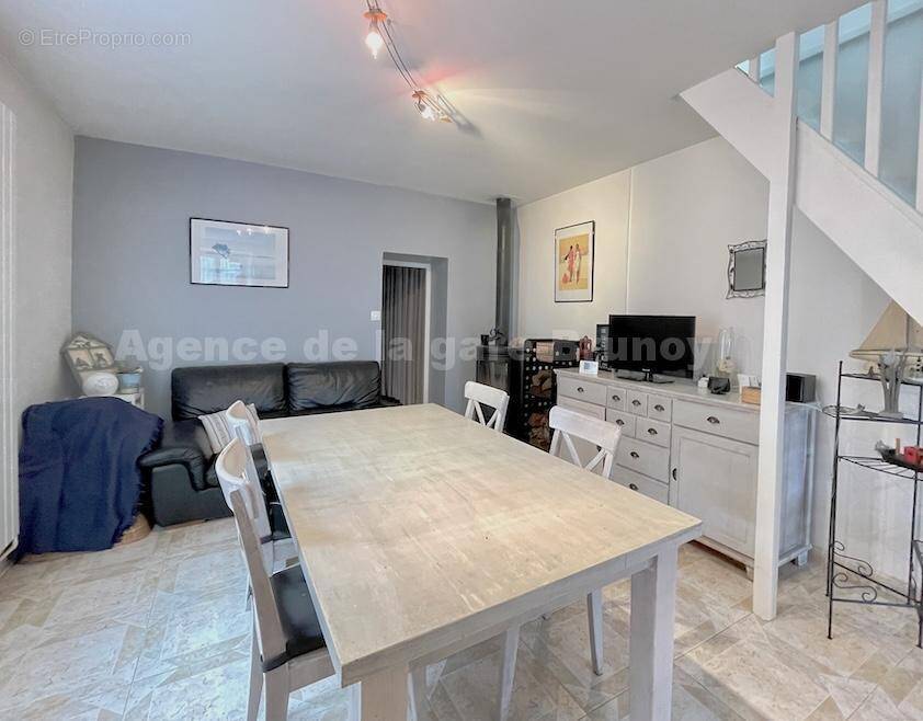 Sejour - Maison à BRUNOY