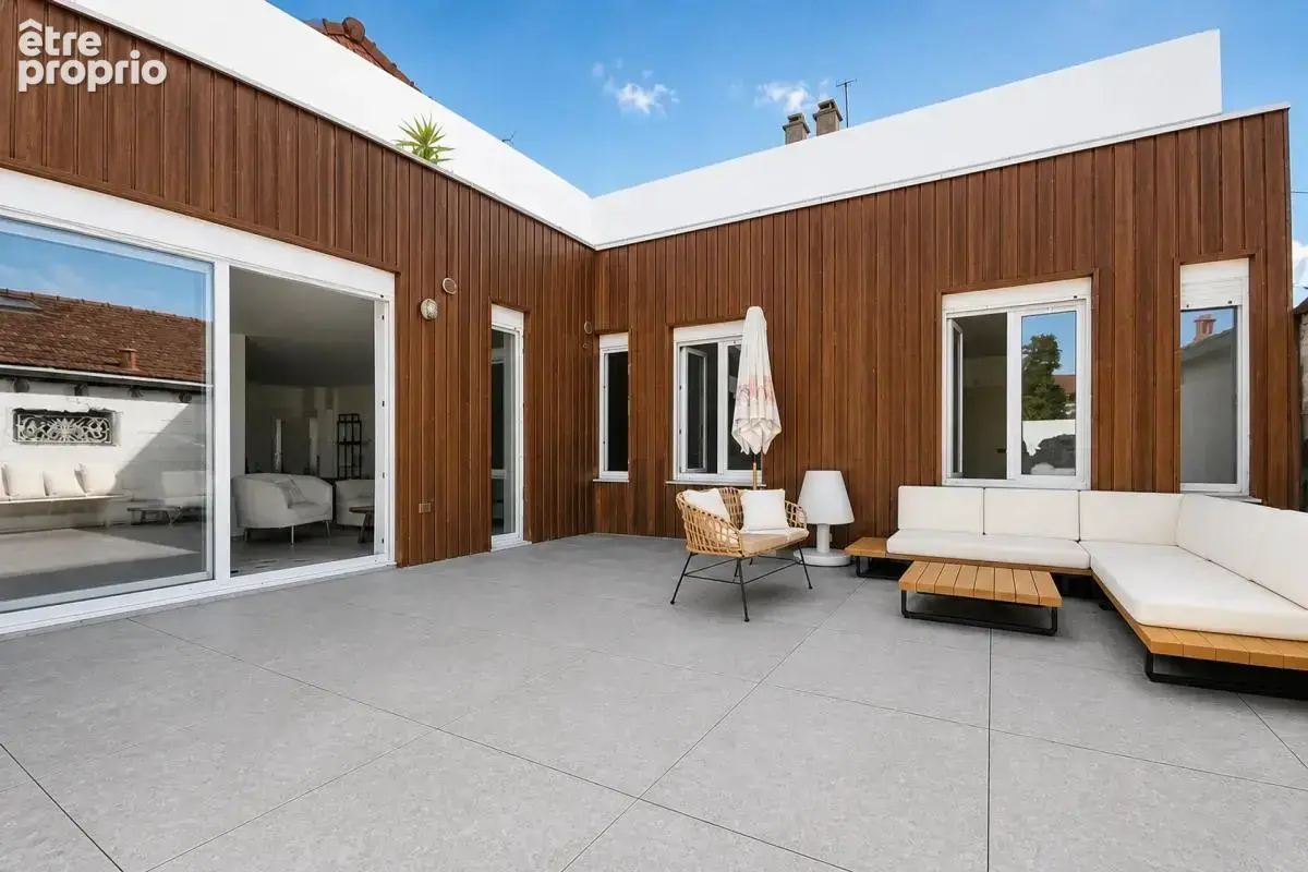 Appartement de 4 pièces de 113 m² à Bezons - photo 1