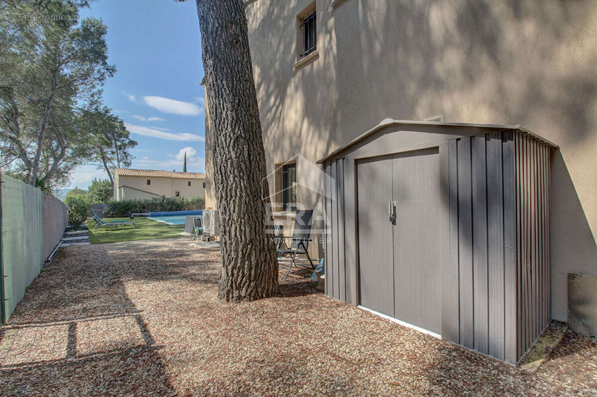 Maison à VILLELAURE