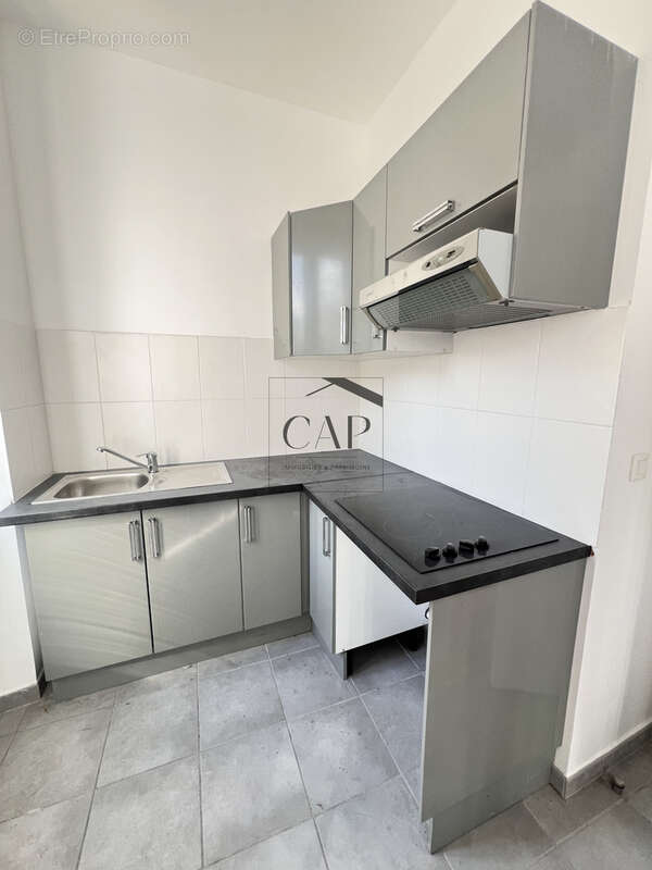 Appartement à MARSEILLE-3E