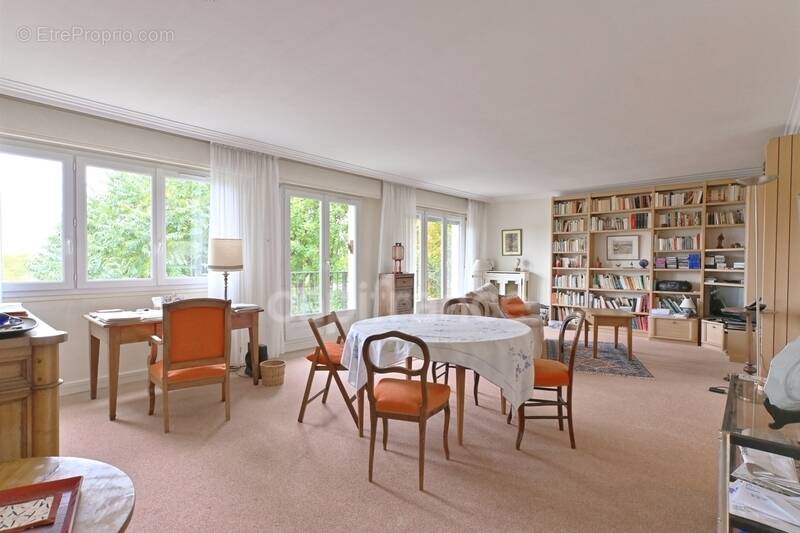 Appartement à MAISONS-LAFFITTE