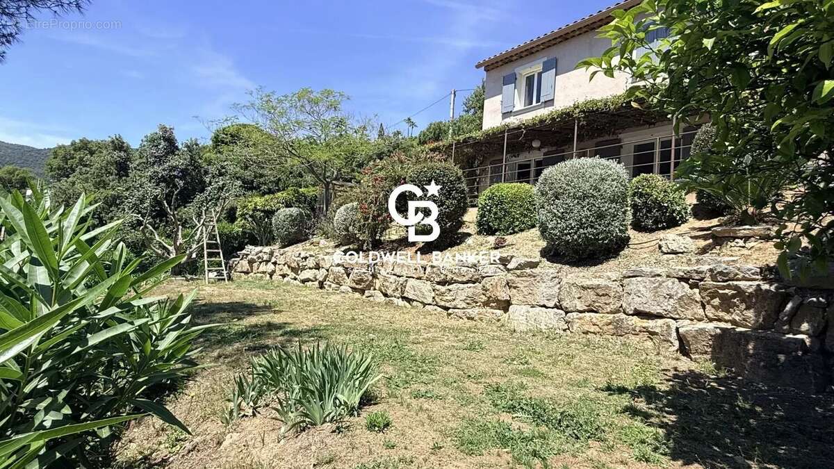 Maison à RAYOL-CANADEL-SUR-MER
