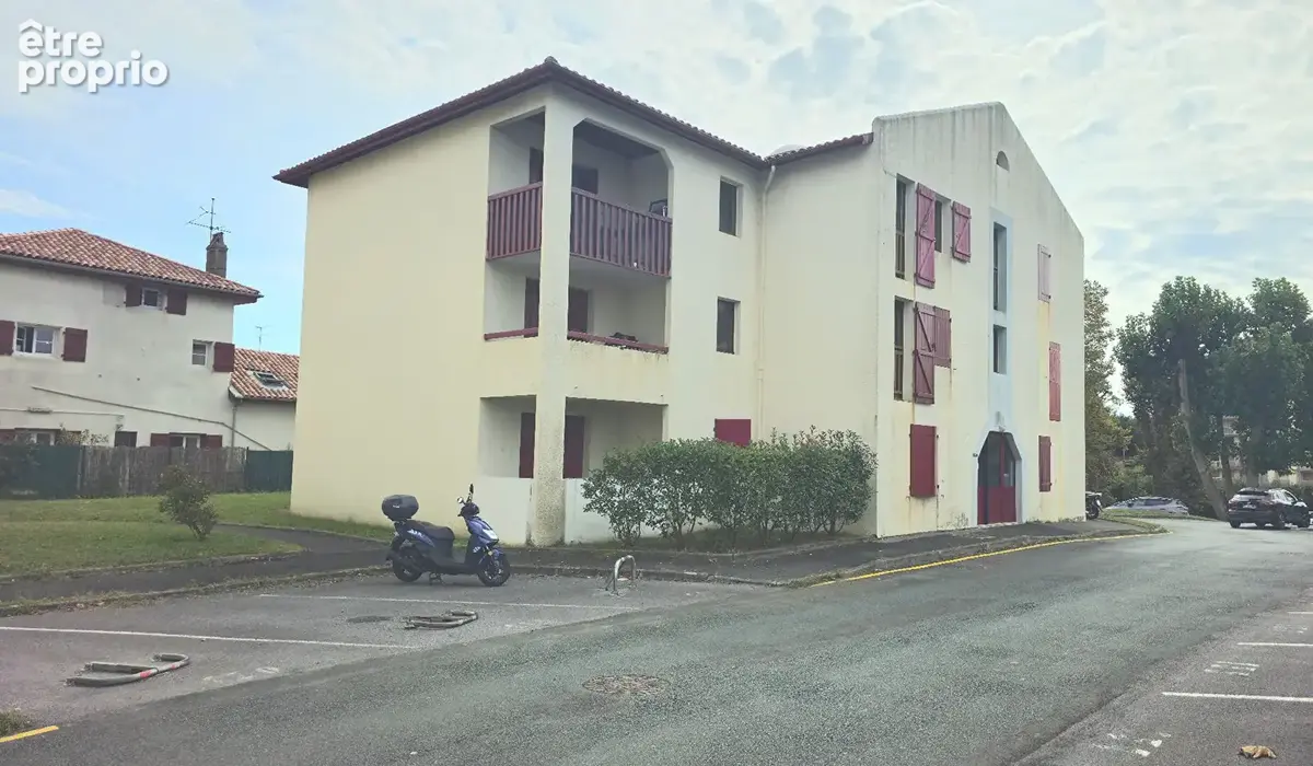Studio rénové avec parking privé -entre lac marion & hippodrome - photo 2