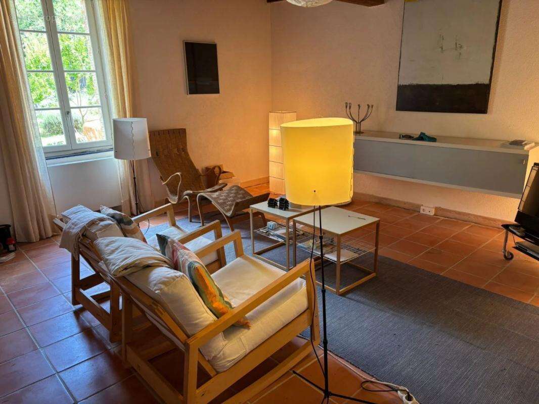 Maison à AMBAX