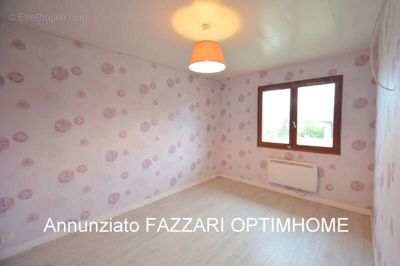 Maison à DUN-SUR-MEUSE