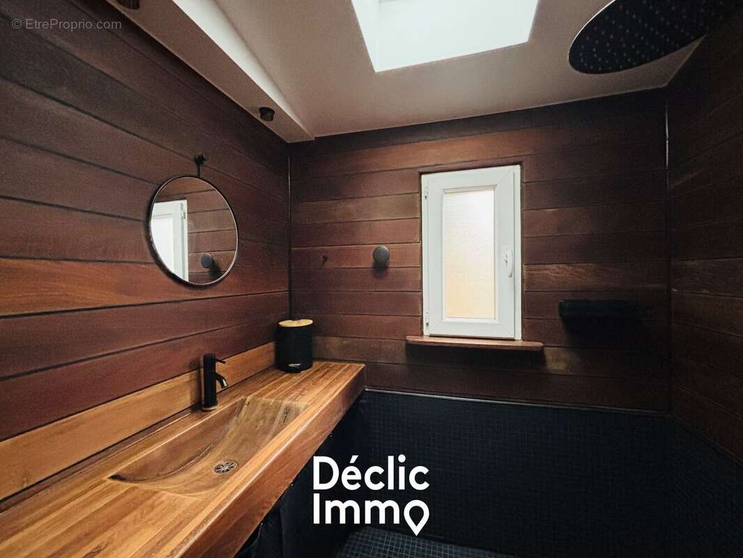 Quand l'exception devient adresse : maison au Mail avec jardin et studio indépendant - photo 16