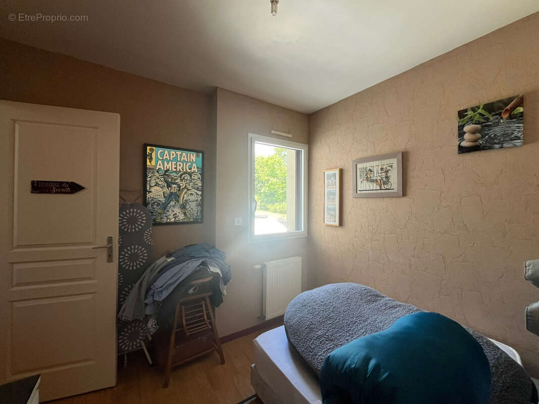 A vendre à PORNICHET maison familiale avec piscine au calme dans un environnement agréable à 2,5 kms de la plage - photo 5