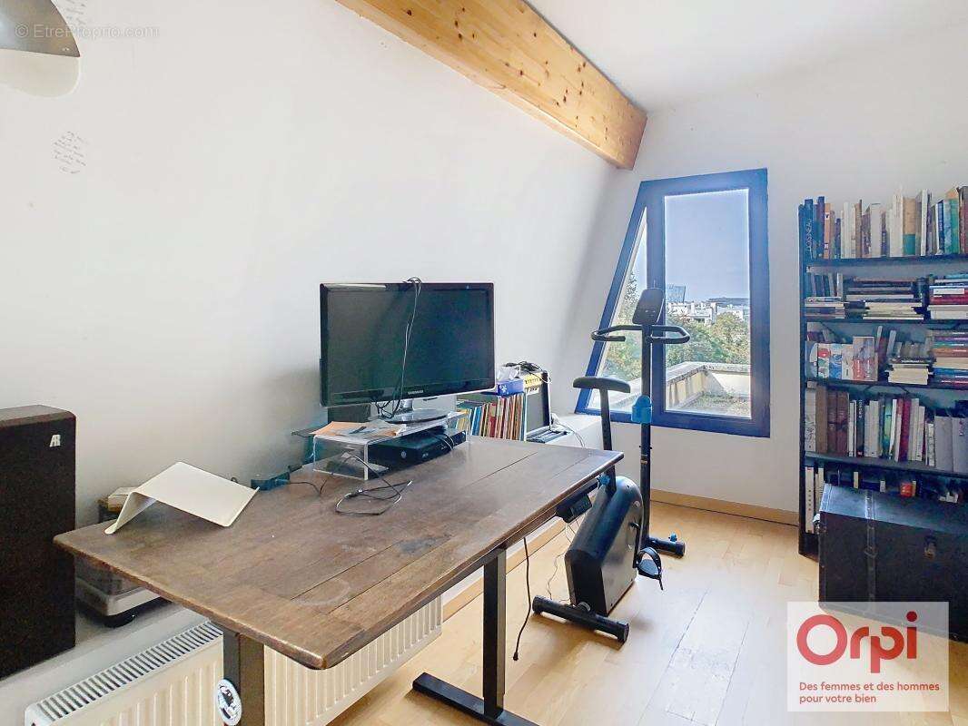 Maison à ISSY-LES-MOULINEAUX