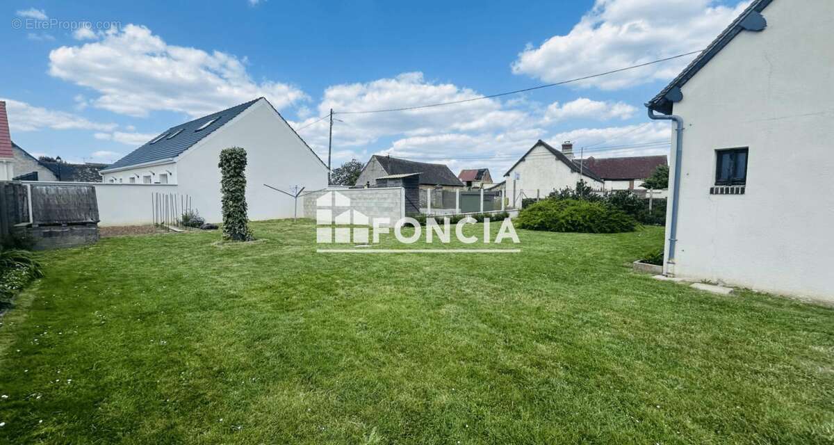 Maison à SAULNIERES