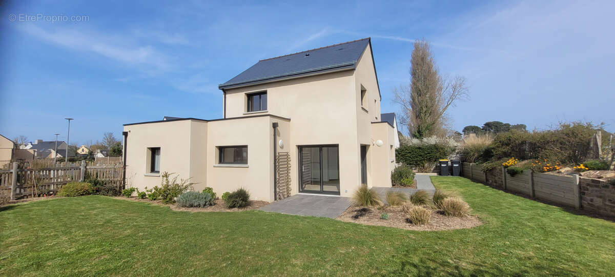 Maison à PLOUBAZLANEC