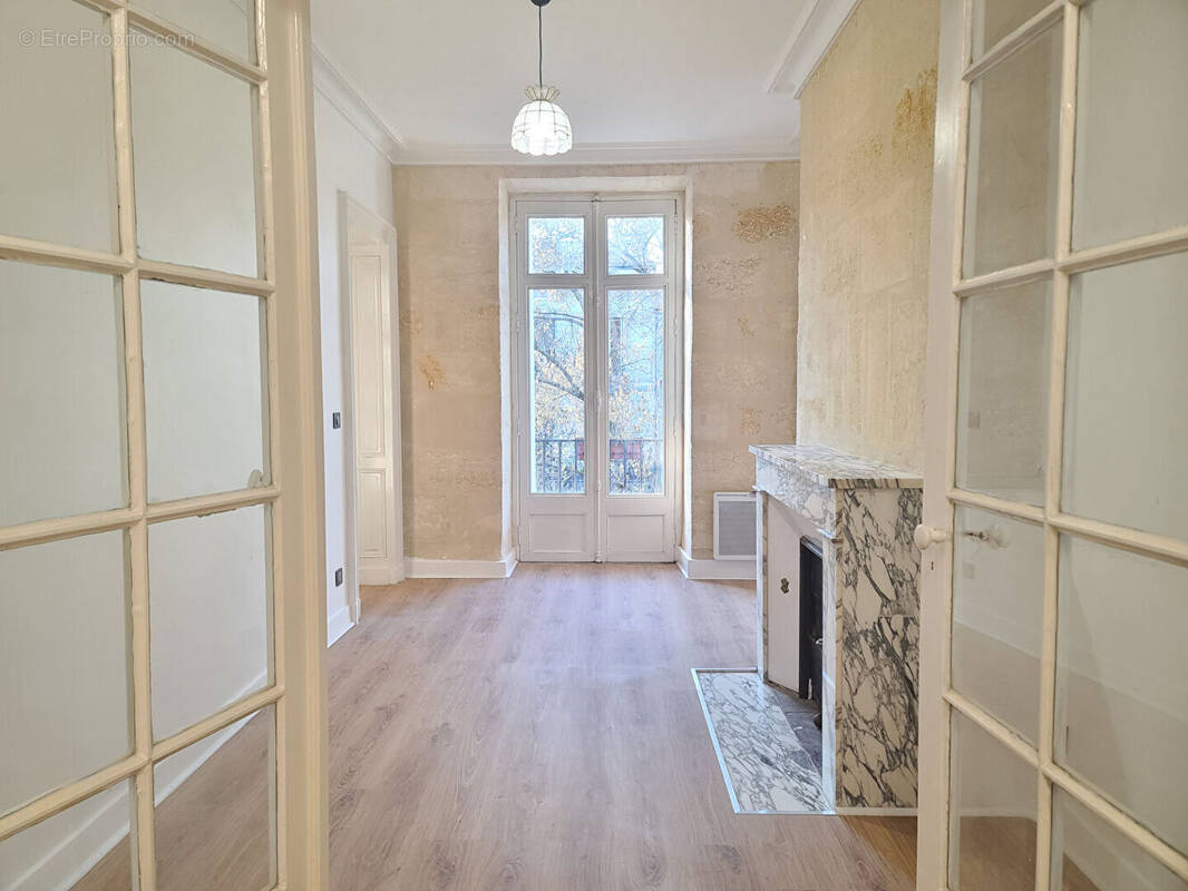 Appartement à BORDEAUX