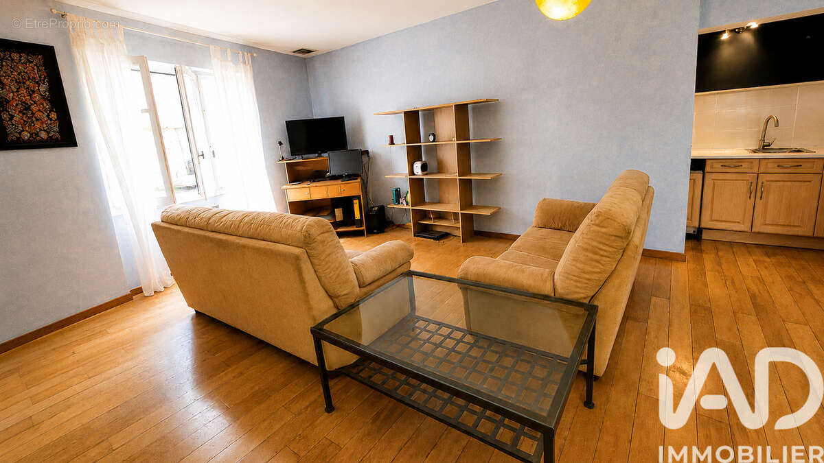 Maison 125 m² à Feneyrols  - photo 3