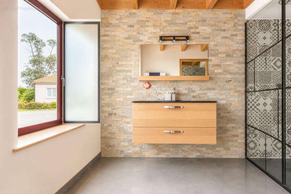Maison de 6 pièces de 157 m² à Aigrefeuille-sur-Maine - photo 14