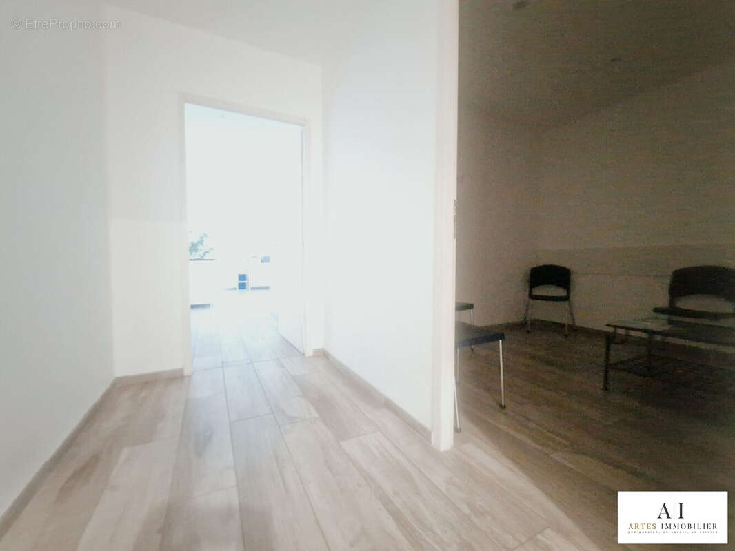 Commerce à SAULCE-SUR-RHONE