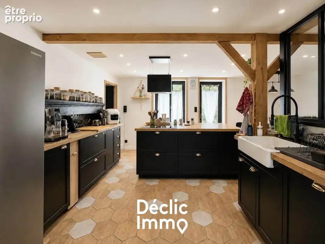 Maison de caractère rénovée avec piscine et grand jardin - photo 7