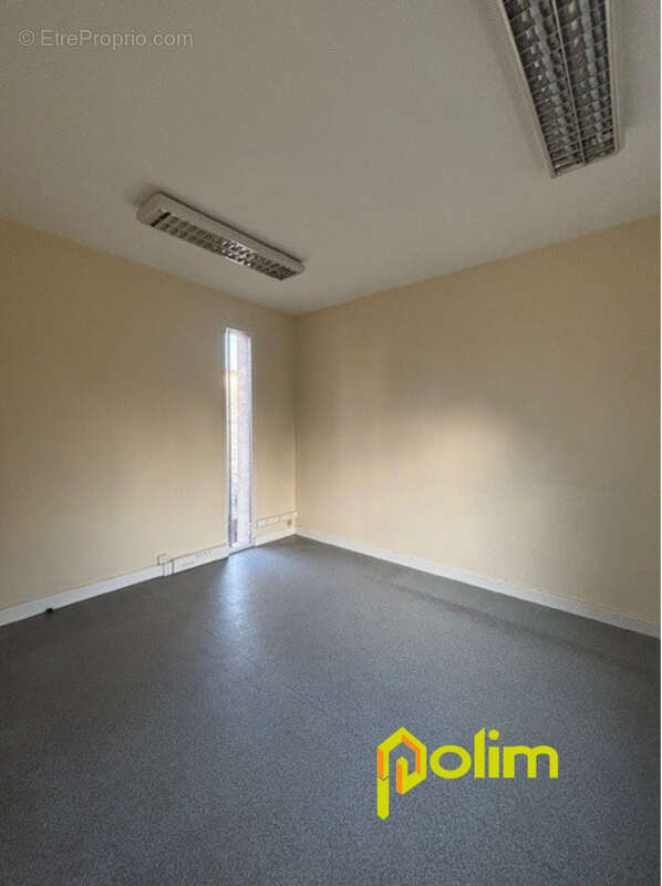 Maison à THIAUCOURT-REGNIEVILLE