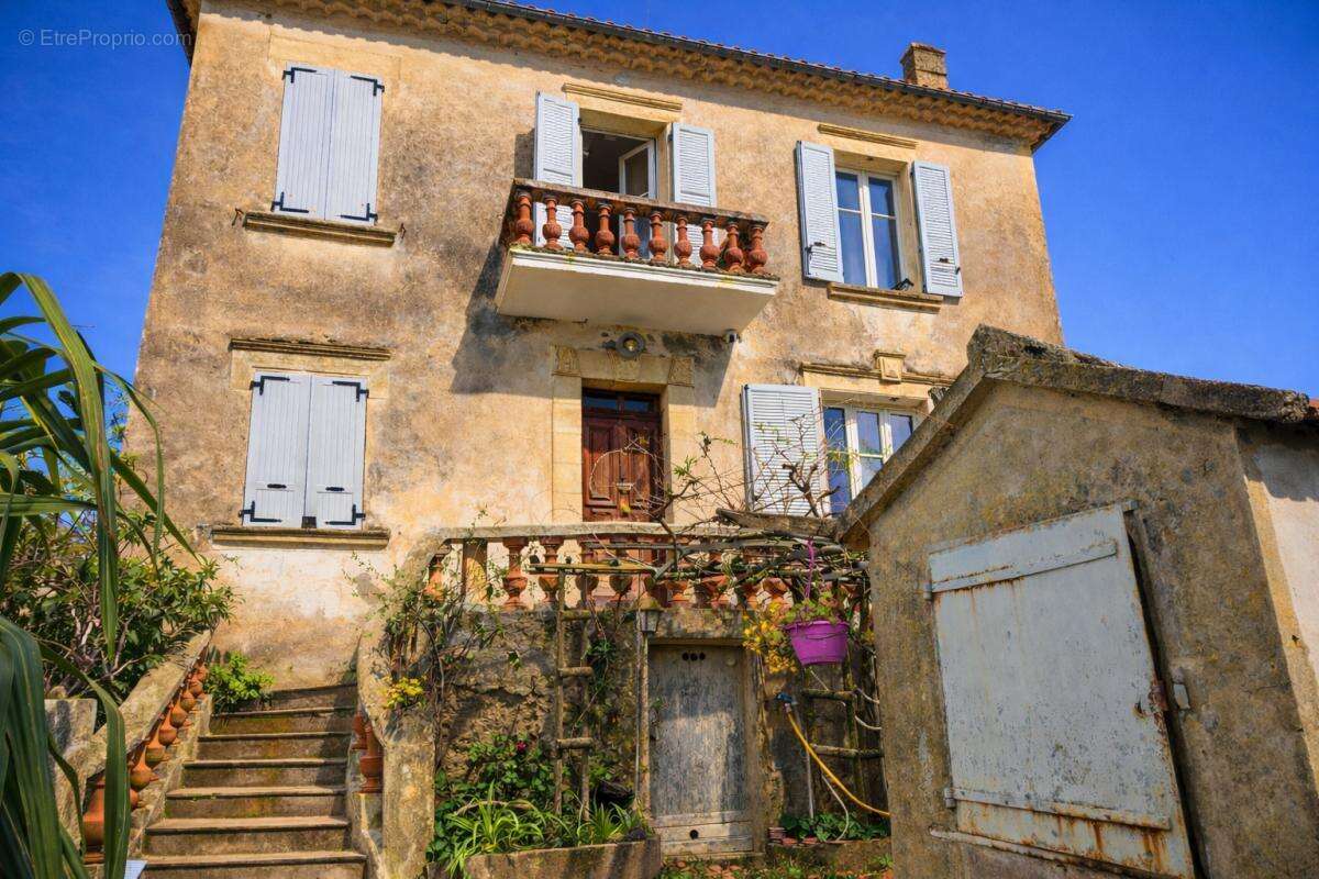 Maison à LA MOTTE