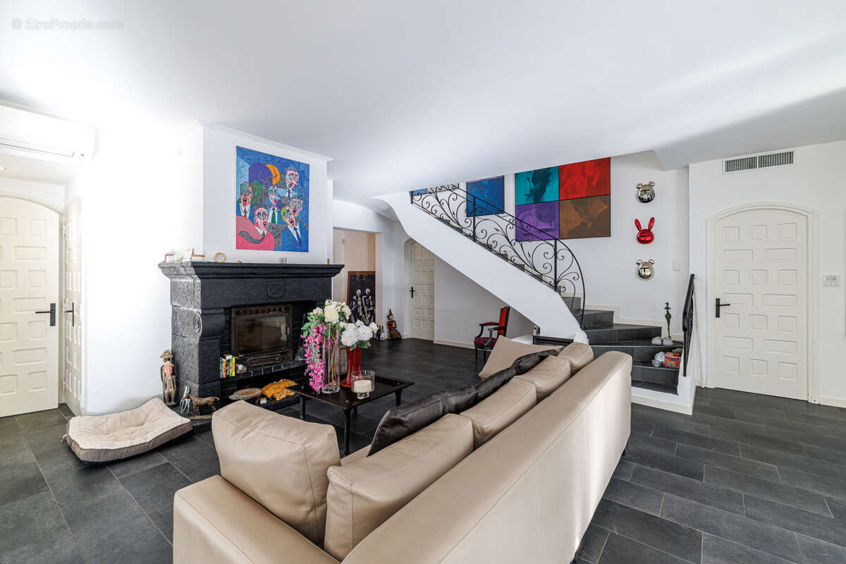 Maison à LA COLLE-SUR-LOUP