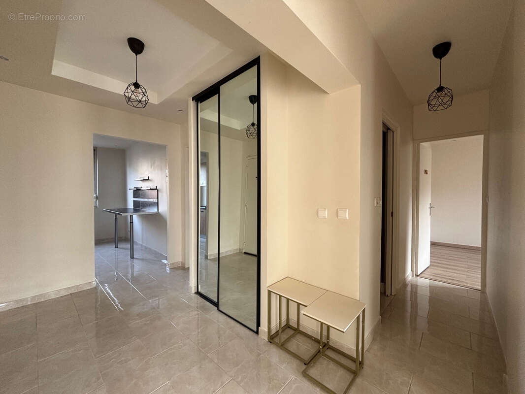 Appartement à SAINT-ETIENNE